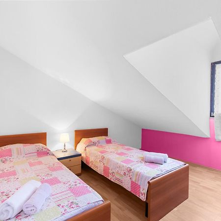 Apartments Villa Falcon Funtana Dış mekan fotoğraf
