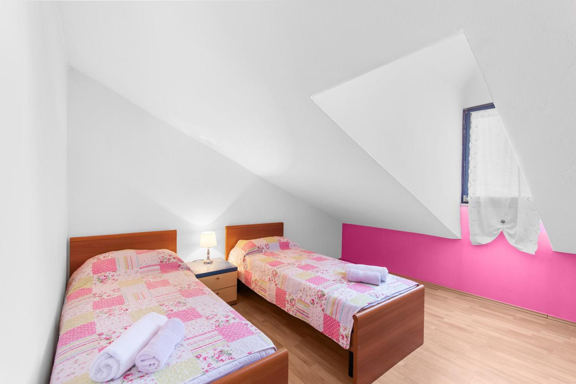 Apartments Villa Falcon Funtana Dış mekan fotoğraf