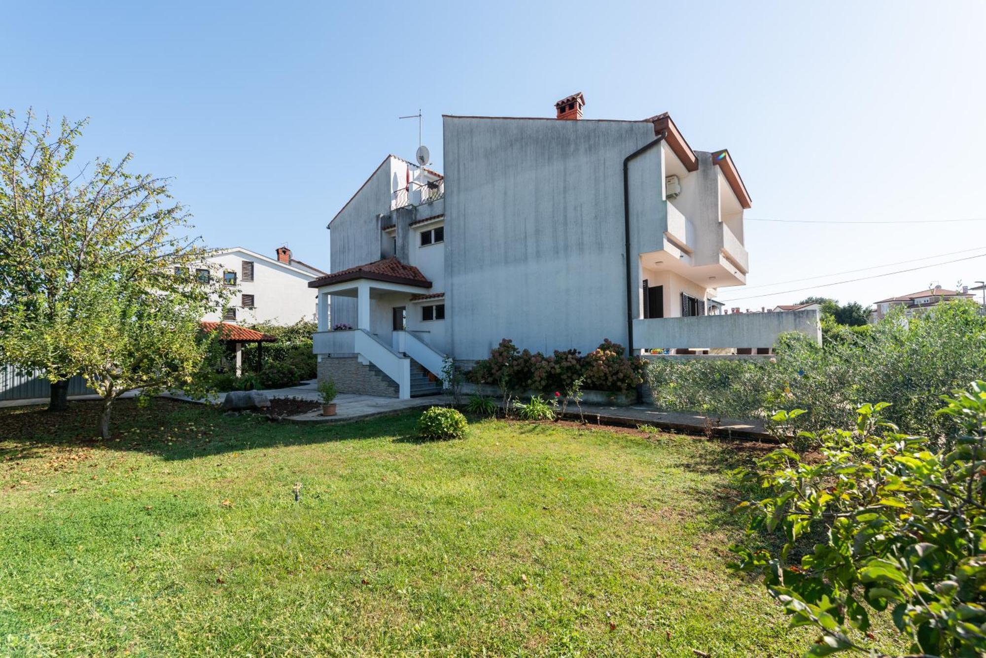 Apartments Villa Falcon Funtana Dış mekan fotoğraf