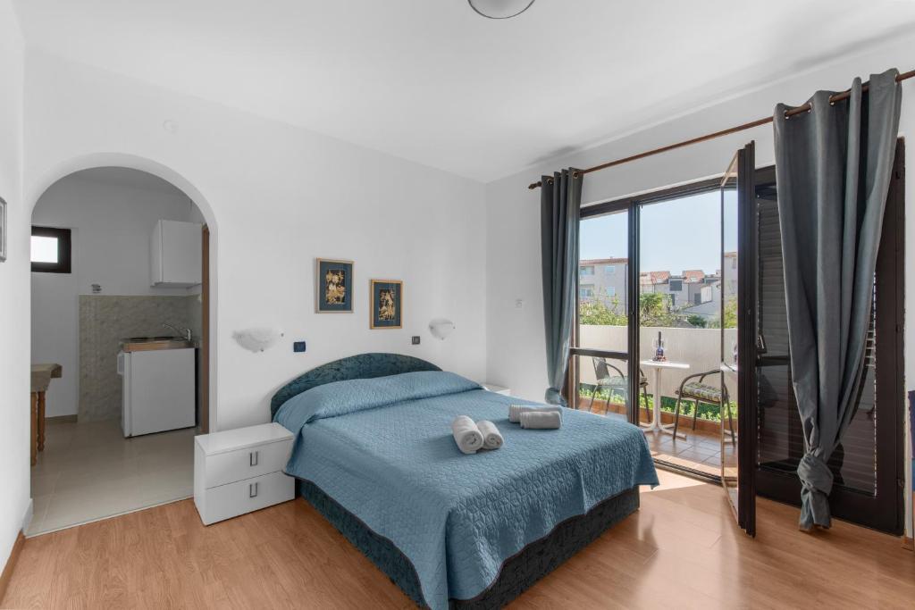 Apartments Villa Falcon Funtana Dış mekan fotoğraf