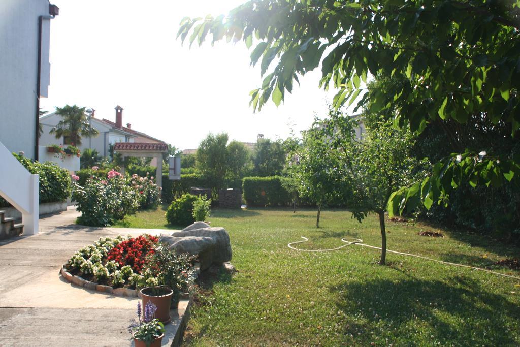 Apartments Villa Falcon Funtana Dış mekan fotoğraf